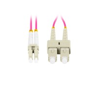 PATCHCORD ŚWIATŁOWODOWY MM LC/UPC-SC/UPC DUPLEX 3.0MM OM4 50/125 LSZH 3M FIOLETOWY LANBERG