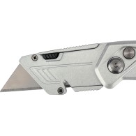 Zbliżenie na ostrze