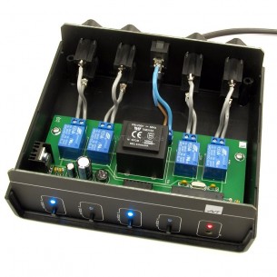 AVT5599 B - remotely controlled 4-channel switch. Self-assembly set