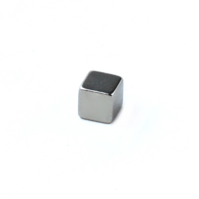 Magnes neodymowy kwadratowy 5x5x5mm