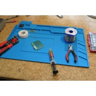 Silicone soldering mat 450x300mm with magnetic fields and closed compartments