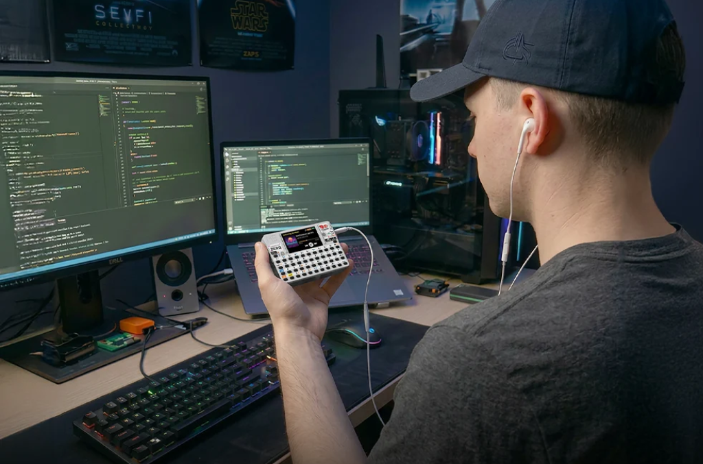 M5Stack CardputerZero - przenośny odtwarzacz multimedialny